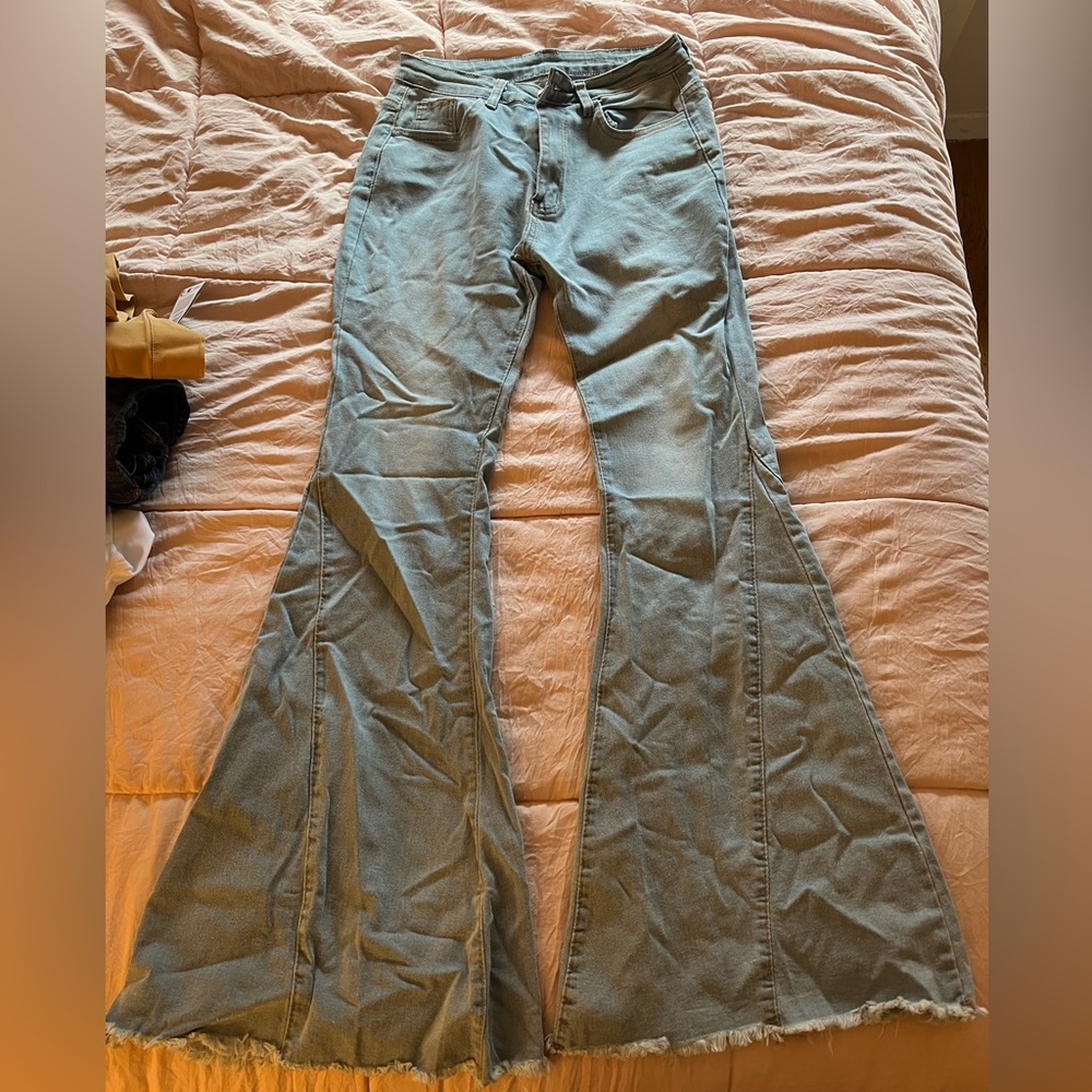 Shein bell bottom jeans!